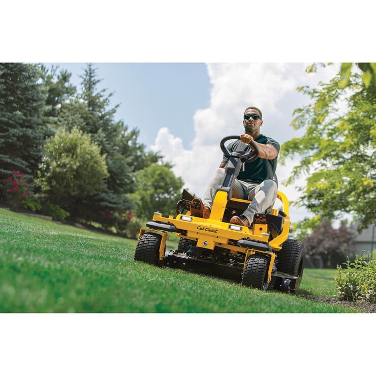 Cub Cadet Ultima Series ZTS1 46 Zero Turn Lawn Mower thumbnail 2
