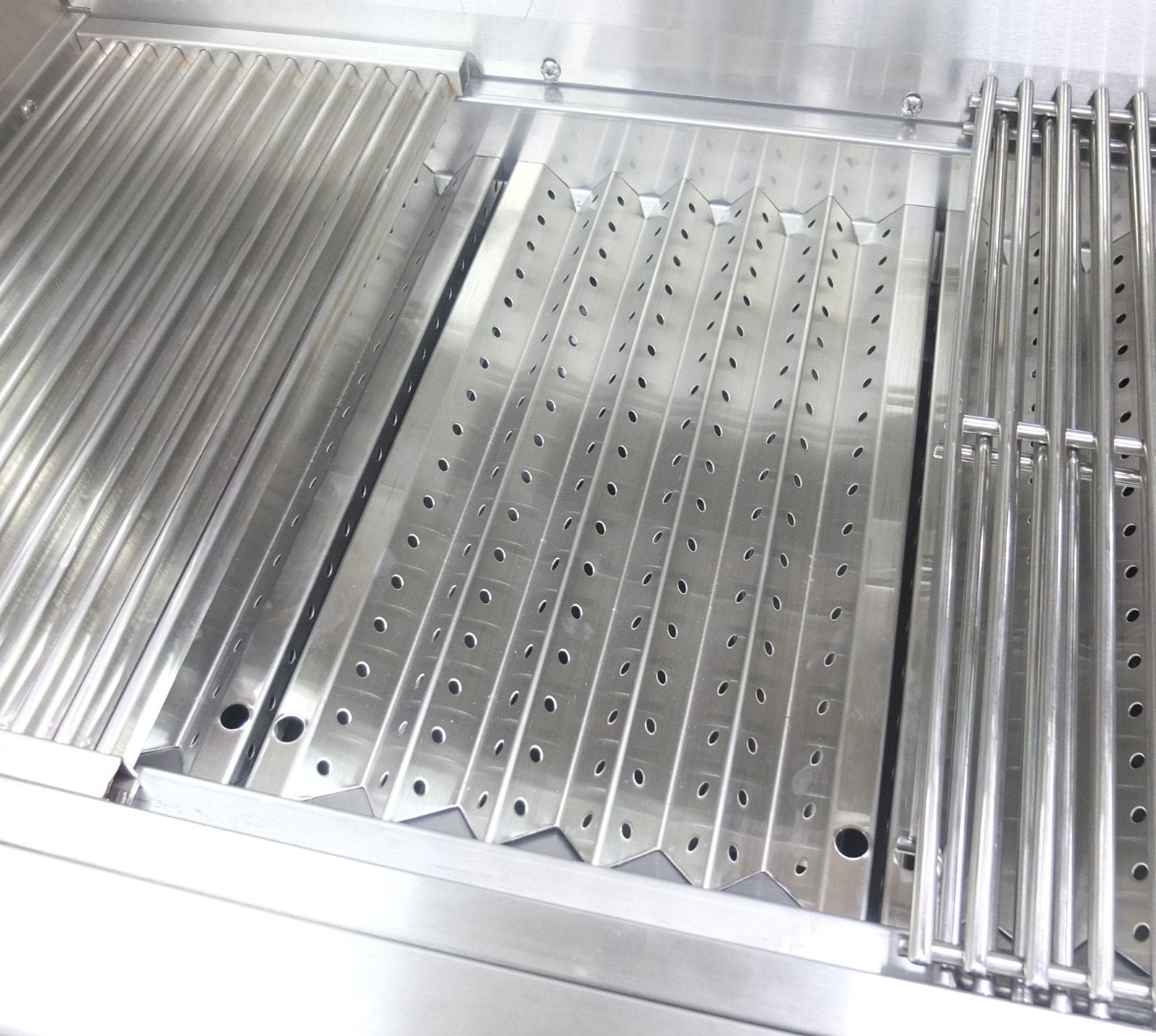 Sunstone Ruby 3 Burner Gas Grill thumbnail 3