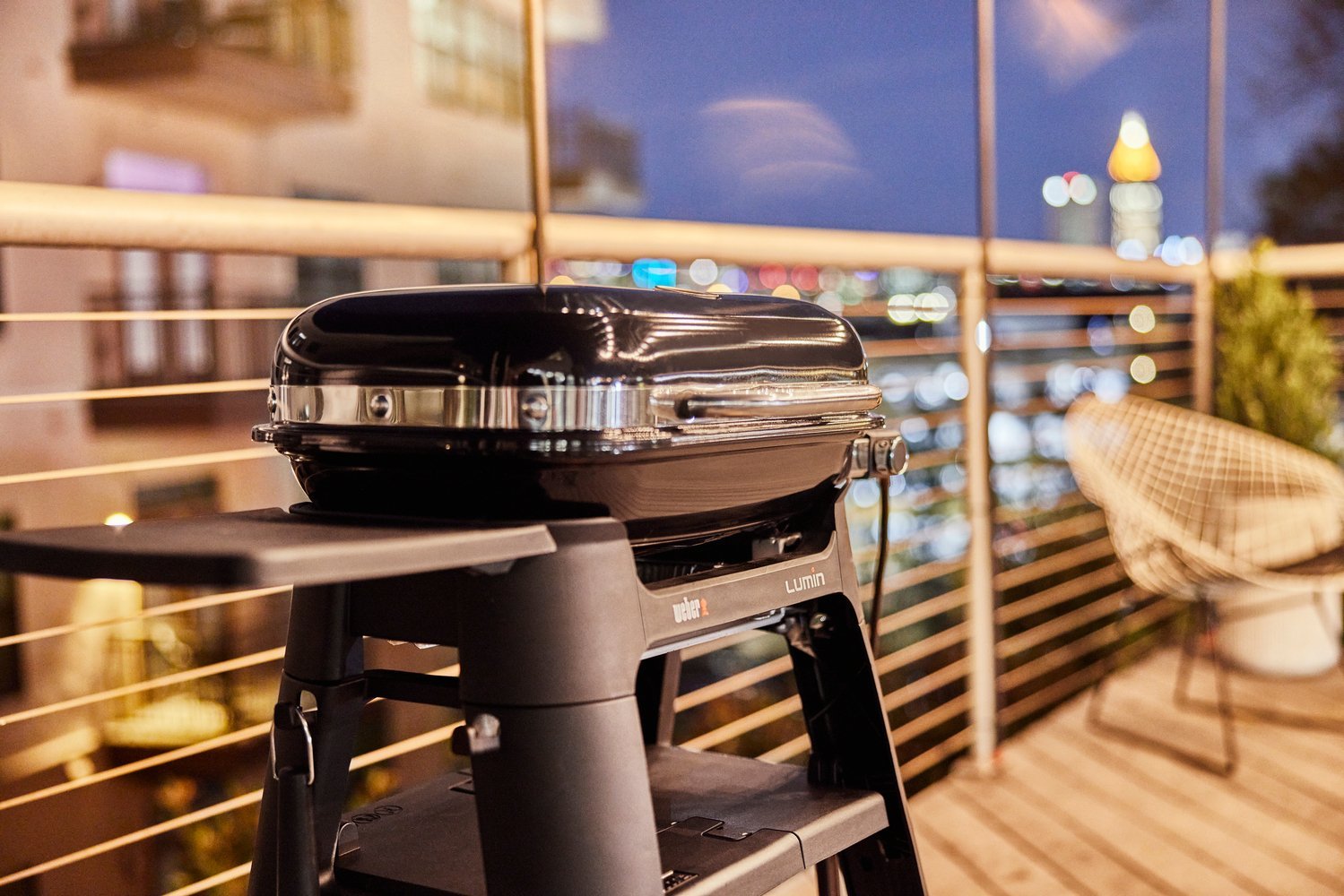 Weber Lumin 2000 Black With Stand thumbnail 3